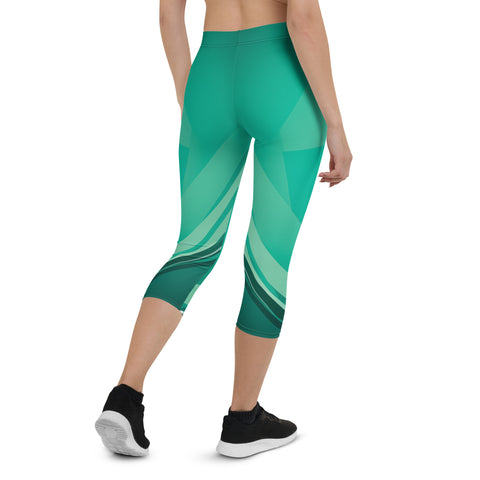 "Emerald Oasis Capri Leggings: Refresh Your Workout Wardrobe"