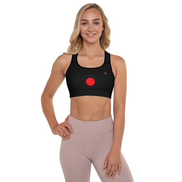 "New York Energy Red Sports Bra: Dynamic Comfort for the Active Urbanite"