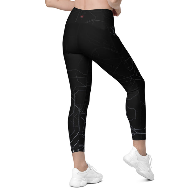 "Sleek Black Leggings with Labyrinth Line Detail and Pocket"