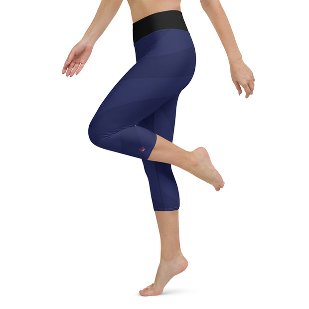 "Nocturnal Navy Chic Capri Leggings: Fitness Meets Fashion"