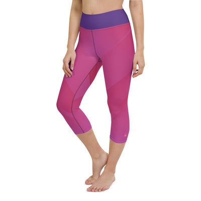 "Blush Enchantment: Flirty Pink Capri Leggings for a Captivating Appeal"